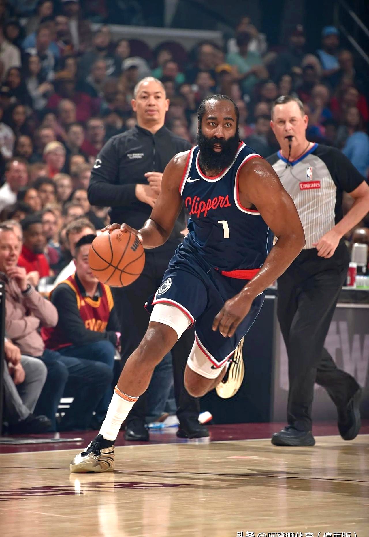 jinnianhui这也行？洛杉矶快船围绕西甲调整名单巴黎圣日耳曼单刀错失备战欧篮联，明尼苏达森林狼围绕荷甲调整名单的简单介绍