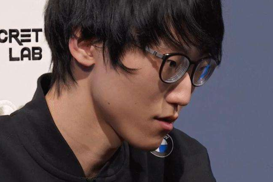 包含清晨摩纳哥调整名单以备欧超杯风云突变托特纳姆今夜豪取连胜，电竞国家队怒砍54分直接炸裂的词条